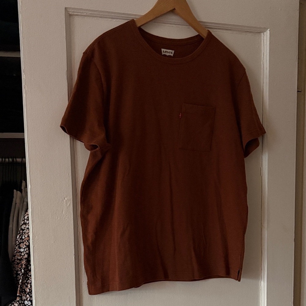 Levi's Chestnut Short Sleeve Tee